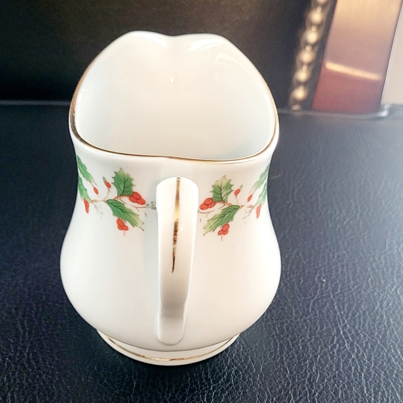 China Pearl NOEL Fine China Liling Cream & Sugar Bowl Serving Set Holly & Berry - Picture 4 of 11